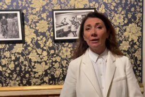 Mario Dondero, la libertà e l’impegno. I suoi scatti in mostra a Palazzo Reale di Milano