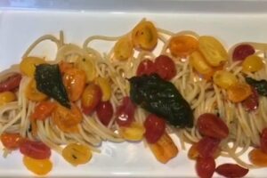 Cuciniamo insieme: spaghetti ai tre pomodorini