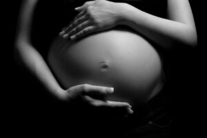 I dem scappano sull’utero in affitto. «Non votiamo l’emendamento Magi»
