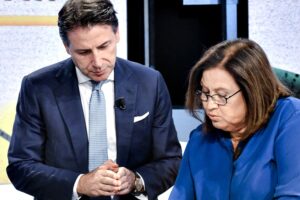 Danno la colpa al governo del loro pasticcio