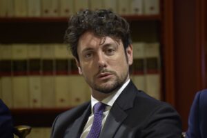 L’«Economist» sta zitto sui motori degli Agnelli