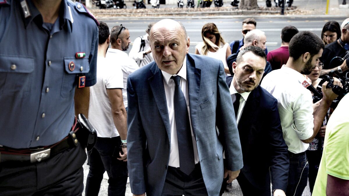 Pichetto si scorda di essere ministro e dà appuntamento ai vandali green