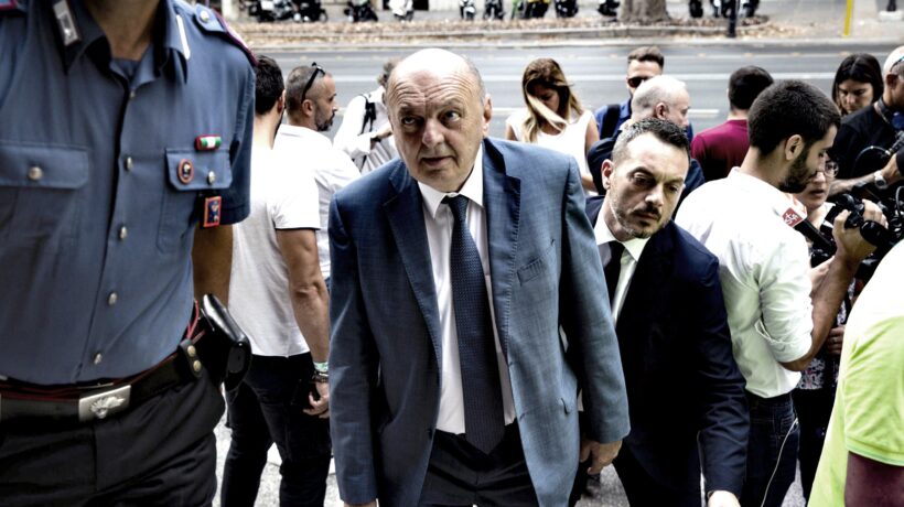 Pichetto si scorda di essere ministro e dà appuntamento ai vandali green
