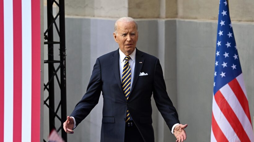 Biden declassato: «Debito Usa meno sicuro»