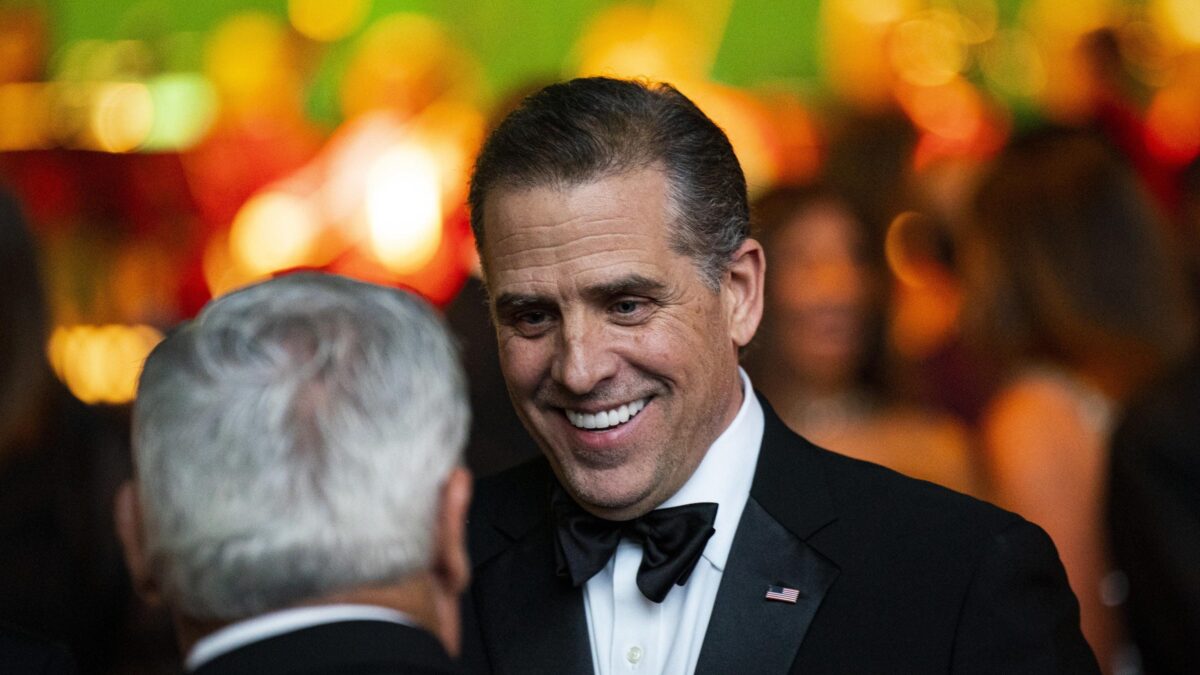 «Alla famiglia Biden 20 milioni dall’estero»