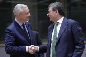 Rete Tim, ora tocca a Eliseo e Chigi. Prove di intesa anche con Vivendi