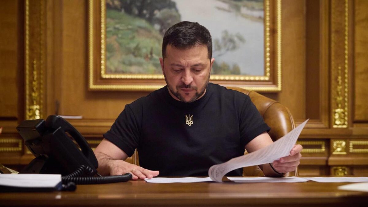 Zelensky purga ancora: via tutti i reclutatori