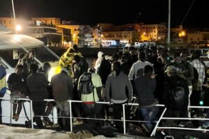 Naufragio nella Manica: la tratta fa altre sei vittime