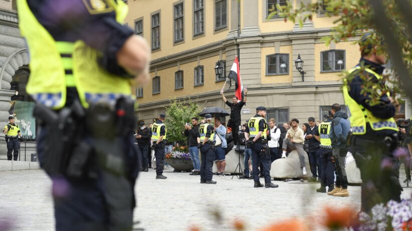 La Svezia alza il livello di minaccia terroristica dopo i roghi del Corano