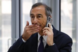 Sala ci mette un mese per riaprire i parchi, poi alla prima pioggia fa richiudere tutto