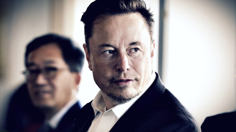 Musk non si piega alla censura europea e va al contrattacco