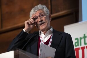 D’Alema: «Distrutti dallo scoop della Verità»