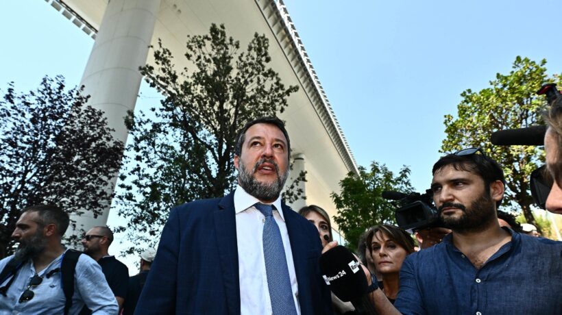 Salvini si schiera col generale