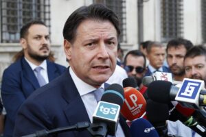 Il Reddito grillino (non) funzionacome una piscina senza l’acqua