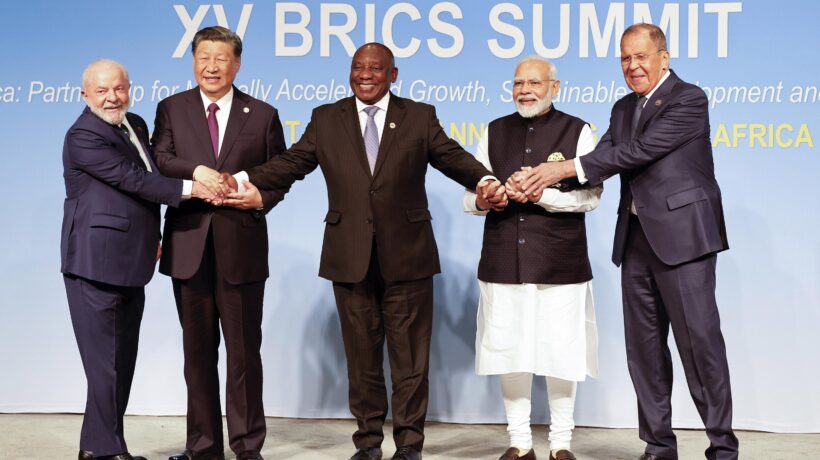 I Brics si allargano ad altri sei Stati. Ma sull’addio al dollaro c’è la frenata