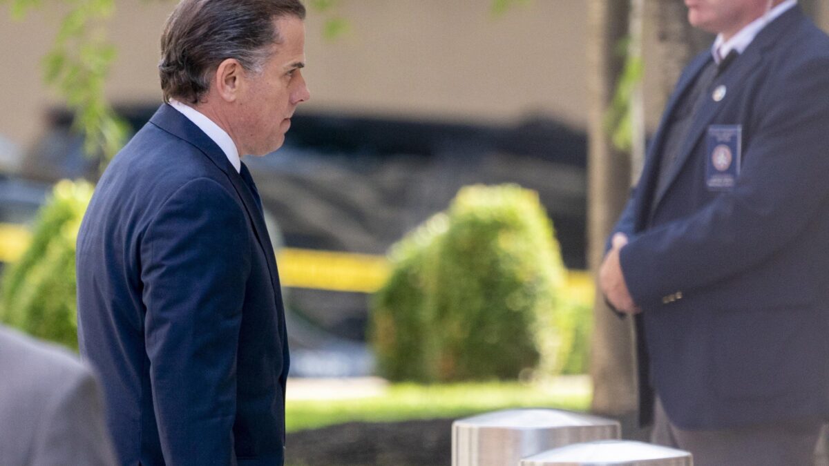 L’ex pm di Kiev: «I Biden corrotti». Spuntano bustarelle per 10 milioni