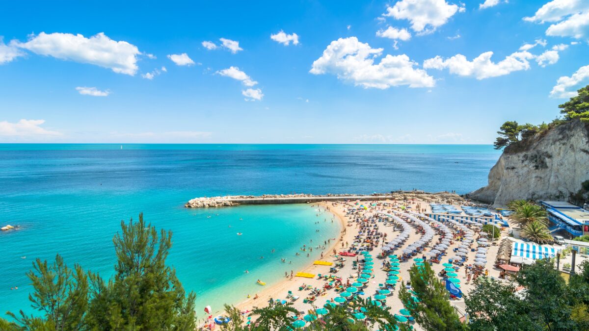 Dal Conero alle Canarie, ecco le mete preferite per chi parte a settembre