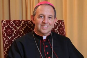 Antonio Suetta: «La Chiesa non offra un palcoscenico all’ideologia queer»
