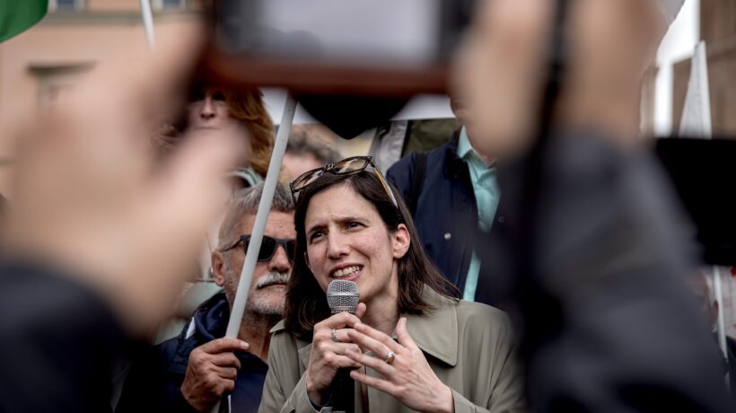 Ma i loro  sindaci adesso frignano. Non vogliono altri profughi