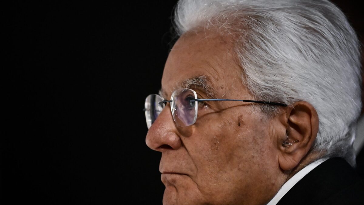 Mattarella gioca con la paura tra pandemia e immigrazione