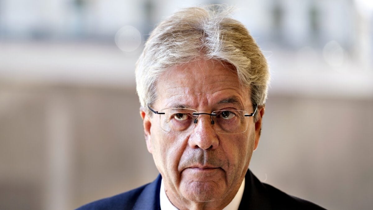 Gentiloni dà ragione al governo: botte all’Italia