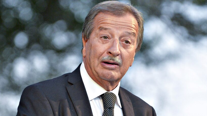 Il sindaco «hot» offrì un incarico al marito di una delle amanti