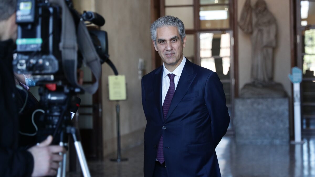 Effetti avversi a RadioRai, scatta la censura