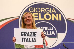 Effemeridi: dalla vittoria della Meloni alla nascita di Steve Jobs