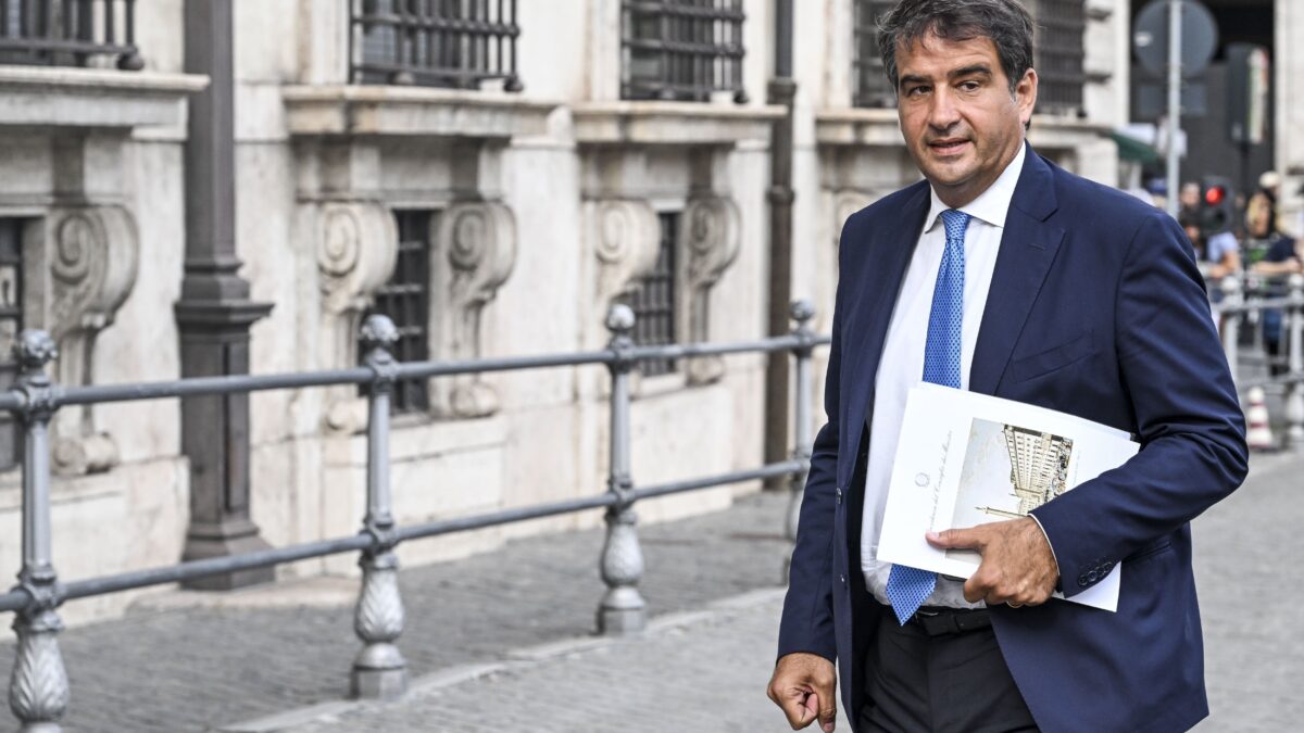 L’Ecr serra le fila in vista delle urne