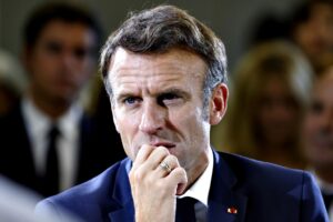 Francia cauta: «Se ce lo chiedete collaboriamo»