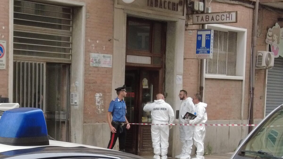 Omicidio tabaccaia. Il fermato, già  con decreto d’espulsione