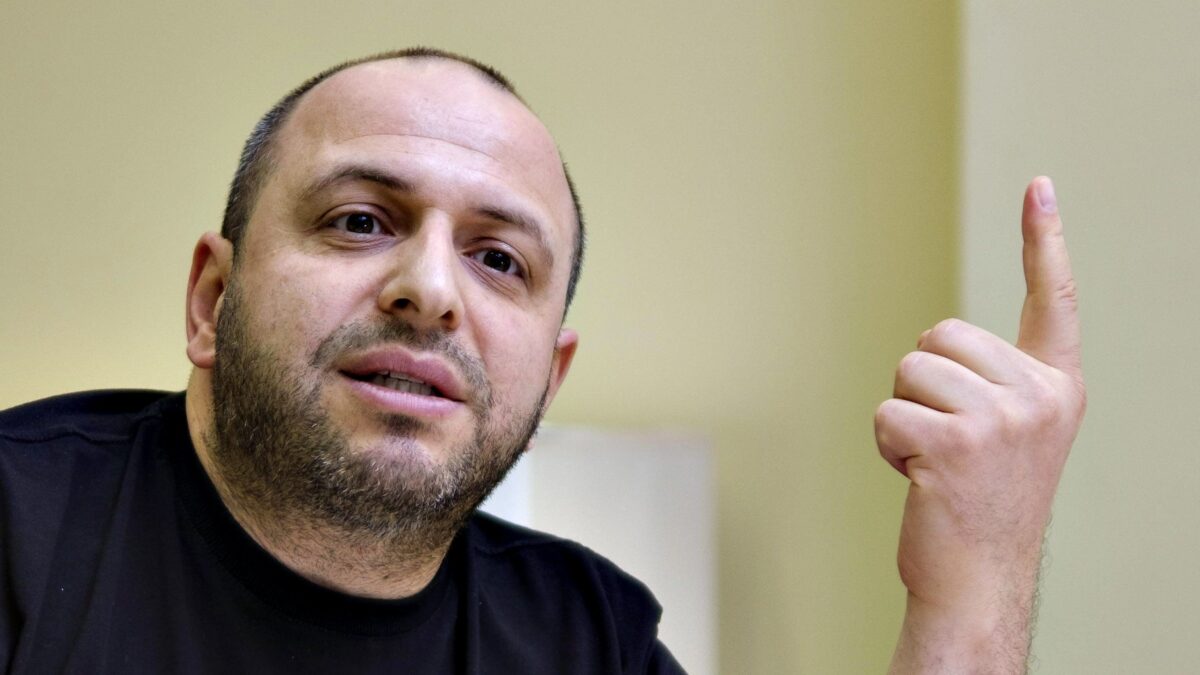 Stavolta Kiev silura il ministro-falco. Promosso l’uomo del dialogo coi russi