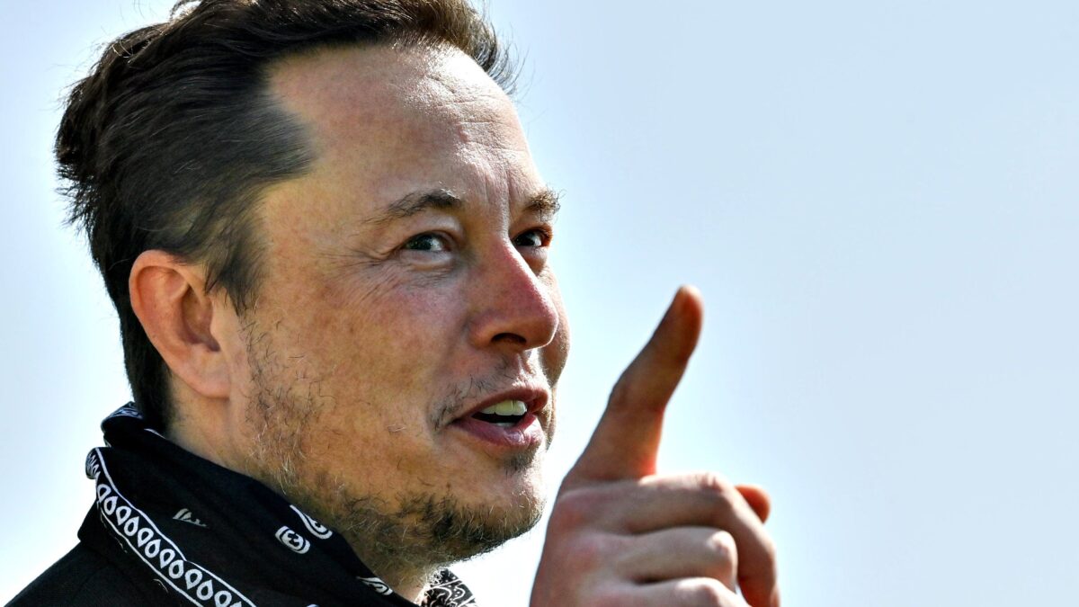 L’Europa vuol usare il Digital Act per ingabbiare anche Elon Musk