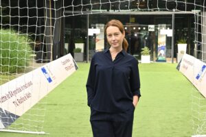 Dazn costretto a prendersi il calcio rosa