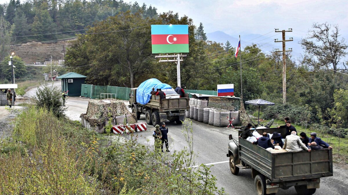 Gli armeni rivivono la pulizia etnica. Al via l’esodo dal Nagorno Karabakh