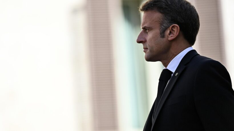 Macron vuol condonare i clandestini