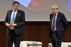 Le sberle governo-Gentiloni si alzano in volo