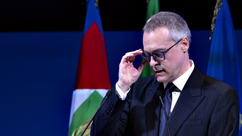 Bonomi in retro: ora chiude al salario minimo