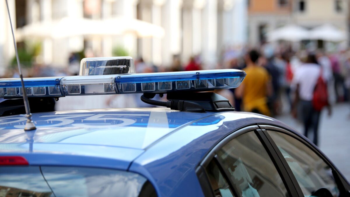 «Sono andata da sola fra i tossici a recuperare la nostra roba rubata»