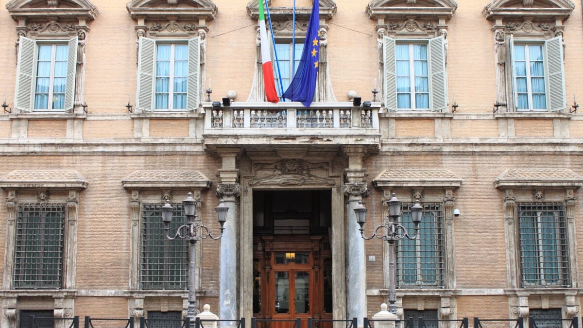 Extraprofitti bancari, dal Senato allerta sull’incostituzionalità