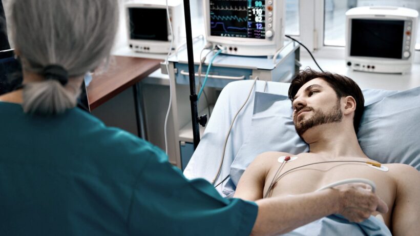 Disturbi cardiaci dopo il vaccino. «Il governo avvii indagini nazionali»