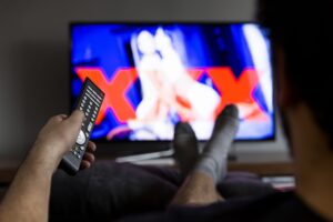 Le norme anti porno esistono: applichiamole