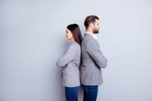 La deriva woke ci farà diventare talebani
