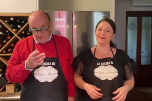 Le pillole di galateo di Petra e Carlo: a scuola (parte 1)