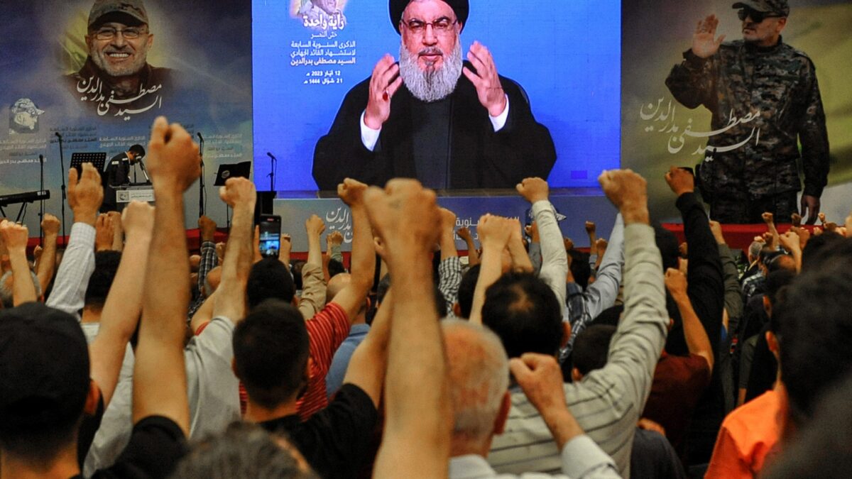 L’Iran vuole che Hezbollah abbai e non morda