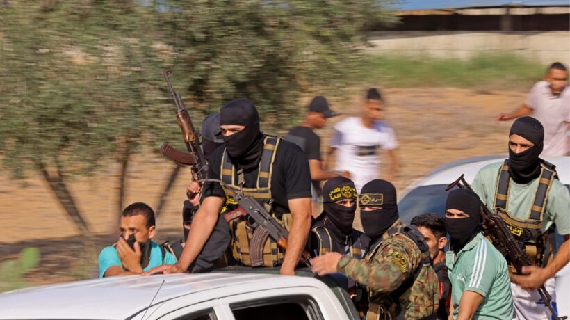 Hamas: «Ogni bomba è un civile giustiziato». Dispersi due italiani