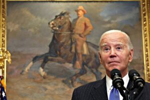 Nell’ora più buia ci ritroviamo con Biden e Di Maio