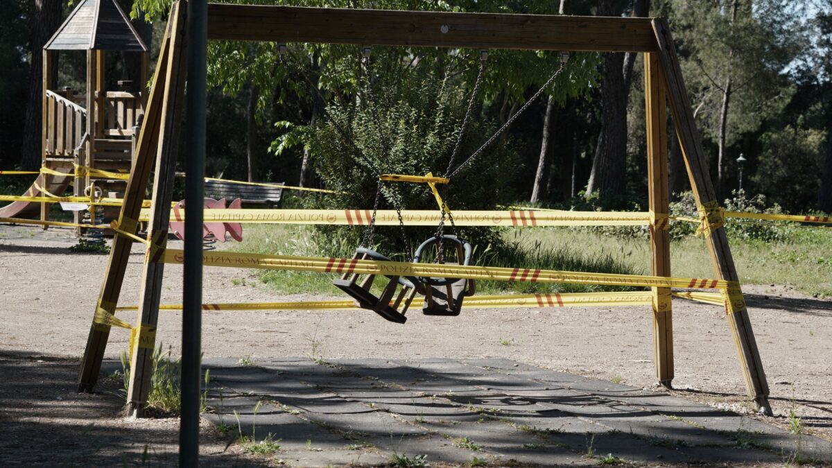 Gli vietarono di giocare all’aperto: «Il bimbo in lockdown va risarcito»