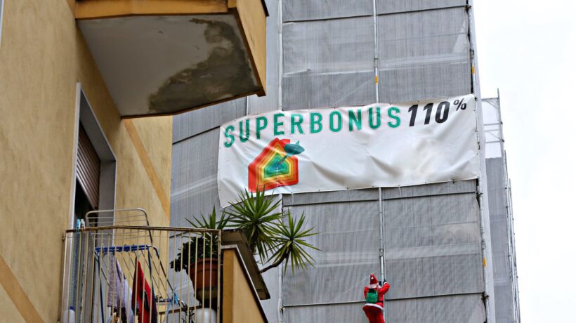 L’eredità da incubo del M5s al governo: montagne di debiti e favole energetiche