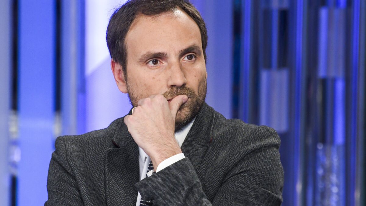 La sinistra va in tilt. Adesso denuncia il maxi complotto dei complottisti